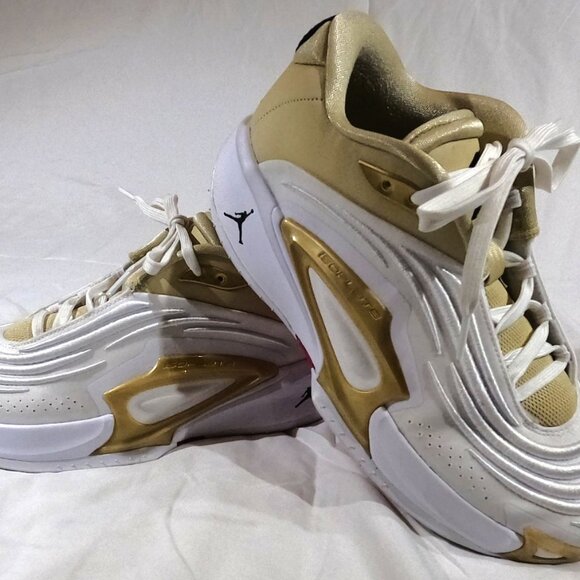 Nike Jordan Luka 3 SE Size 9.5M, 11W - Picture 4 of 6